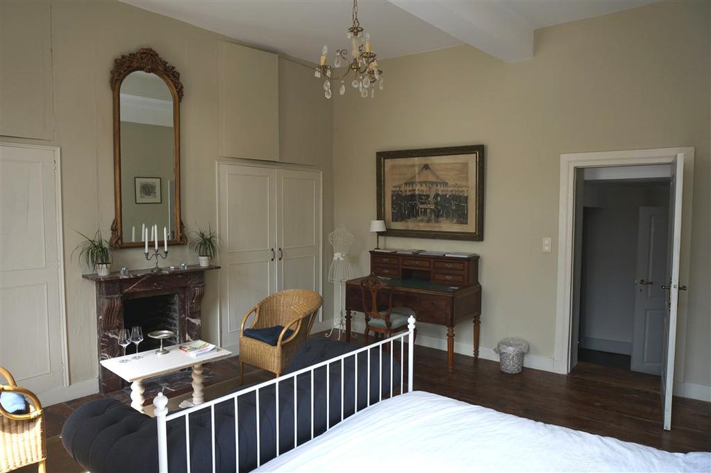 Huis Van Loon Borgloon Luaran gambar