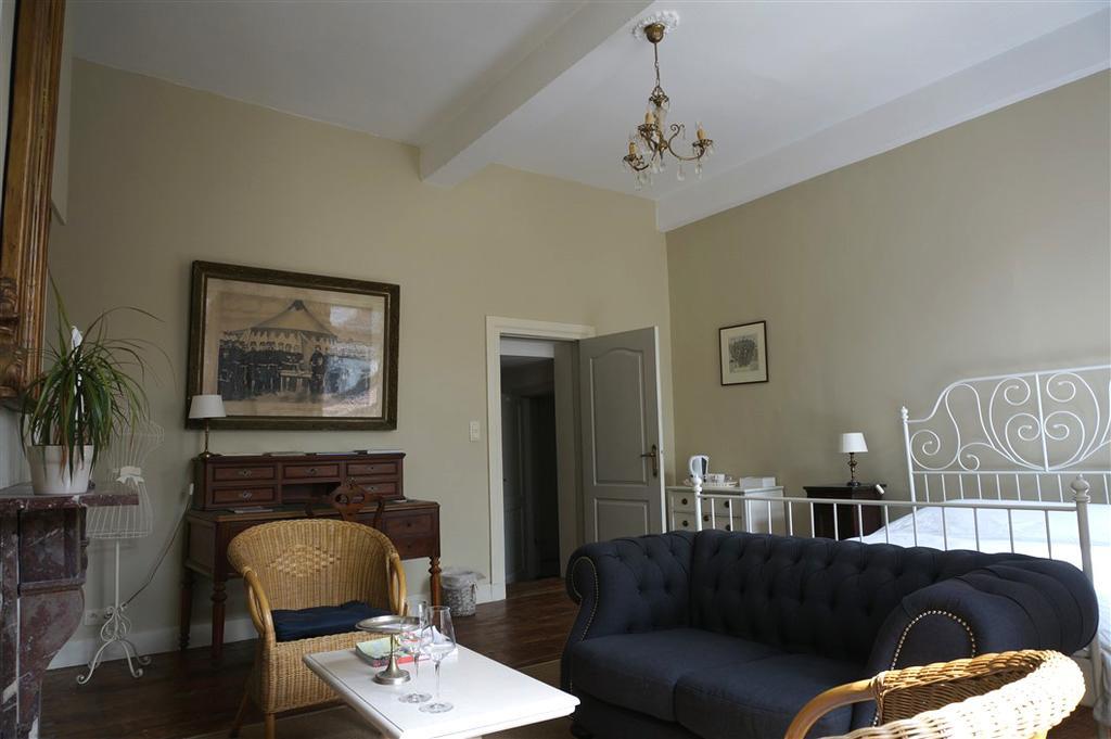 Huis Van Loon Borgloon Luaran gambar