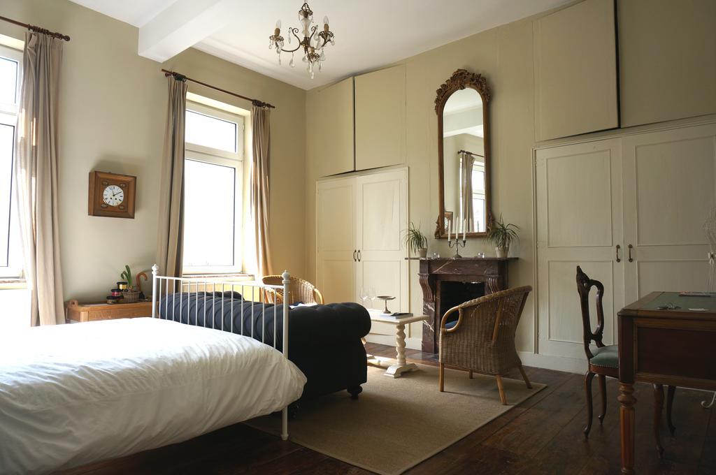 Huis Van Loon Borgloon Luaran gambar